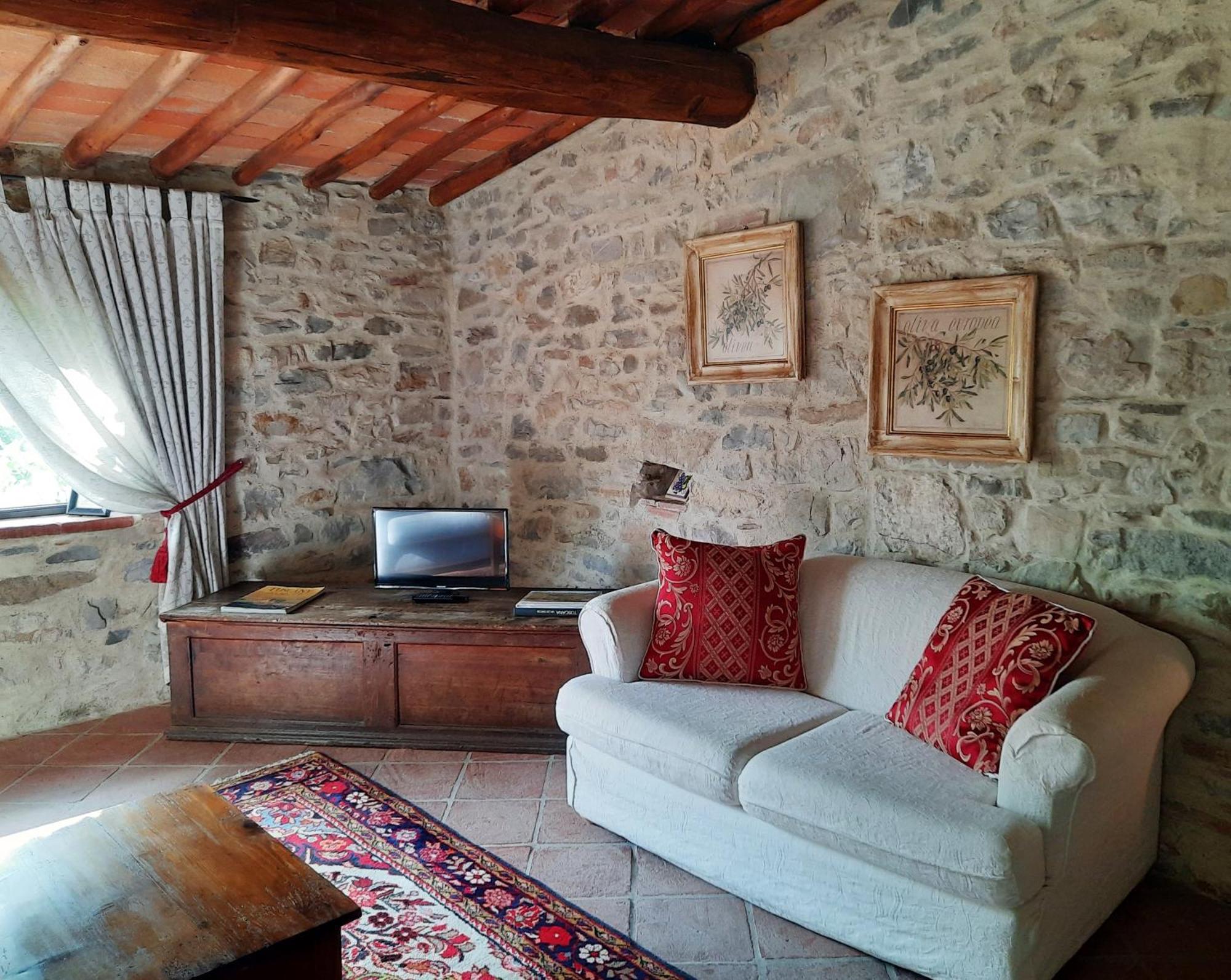 Borgo Livernano Radda in Chianti Chambre photo